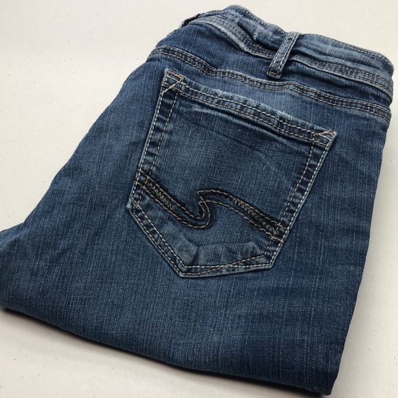 SILVER SUKI BOOTCUT JEANS 30x33 DISTRESSED 😎